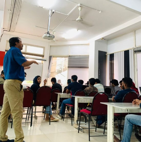 Internship/projects in noida
